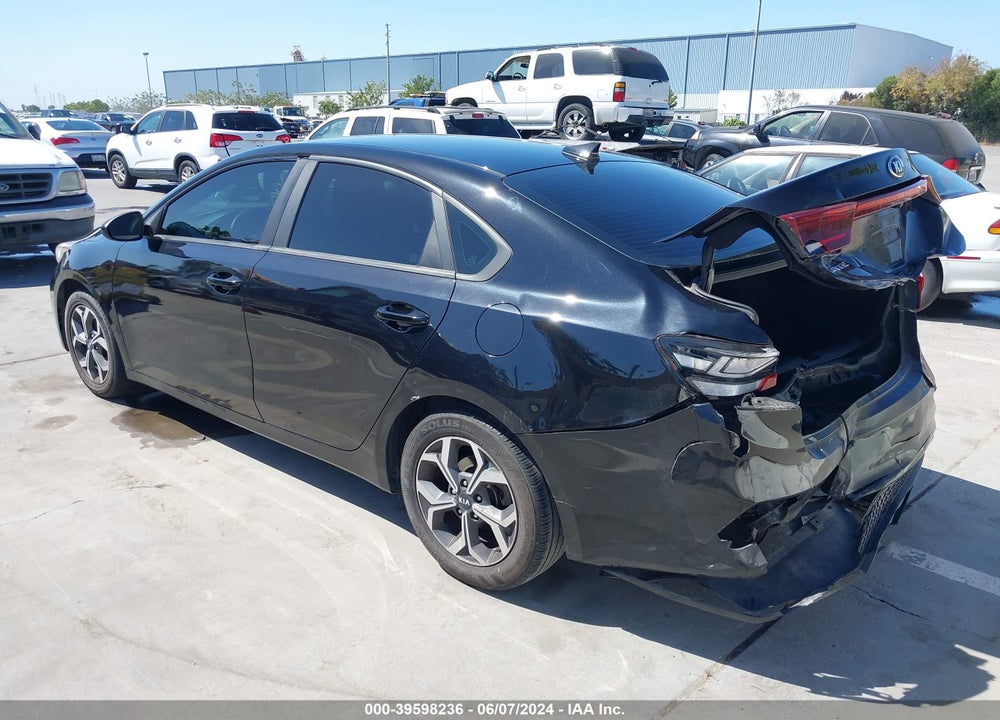 2019 KIA FORTE LXS VIN: 3KPF24AD2KE097015