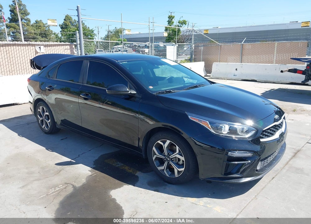 2019 KIA FORTE LXS VIN: 3KPF24AD2KE097015