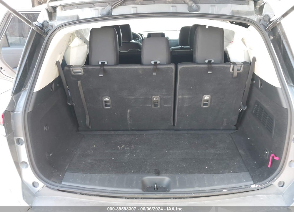 2022 NISSAN PATHFINDER SV 2WD VIN: 5N1DR3BA3NC216084