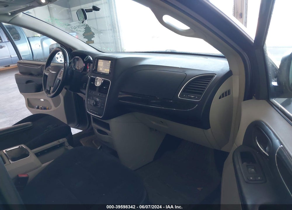 2011 CHRYSLER TOWN & COUNTRY TOURING VIN: 2A4RR5DG9BR771092