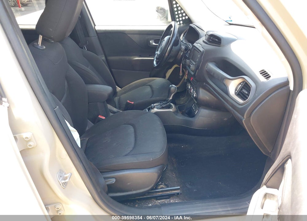 2016 JEEP RENEGADE LATITUDE VIN: ZACCJABT5GPD55080