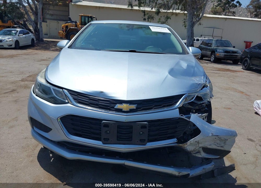 2018 CHEVROLET CRUZE LT AUTO VIN: 1G1BE5SM2J7111416
