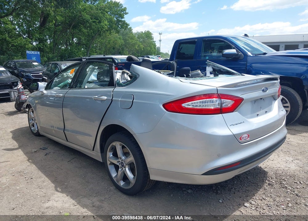 2016 FORD FUSION SE VIN: 3FA6P0HD5GR245602