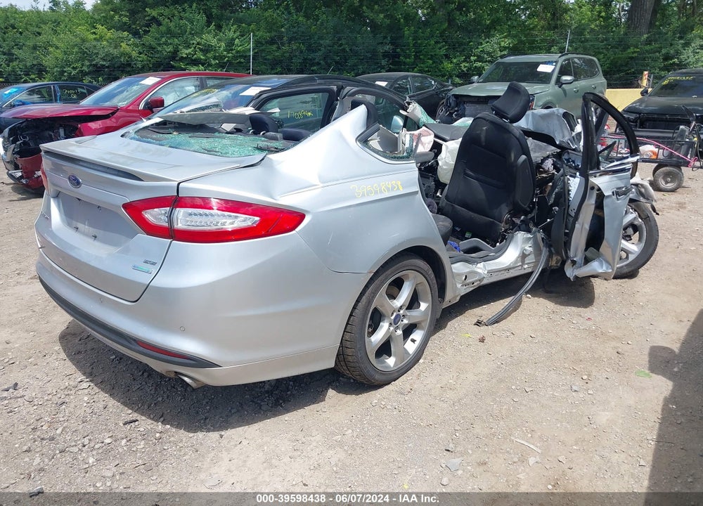 2016 FORD FUSION SE VIN: 3FA6P0HD5GR245602