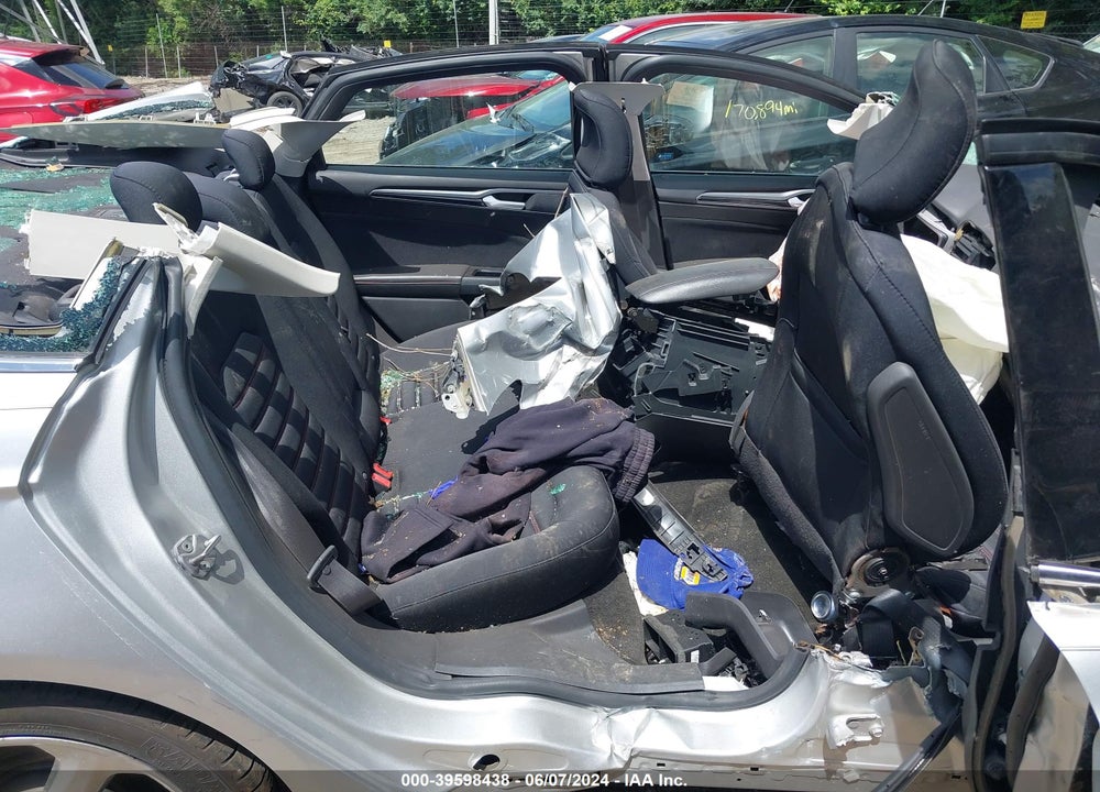 2016 FORD FUSION SE VIN: 3FA6P0HD5GR245602