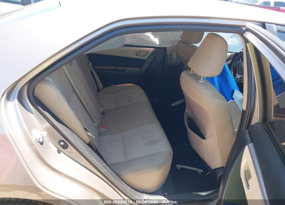2015 TOYOTA COROLLA LE VIN: 5YFBURHE2FP181778