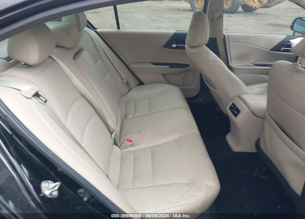 2016 HONDA ACCORD VIN: 1HGCR2F89GA198305