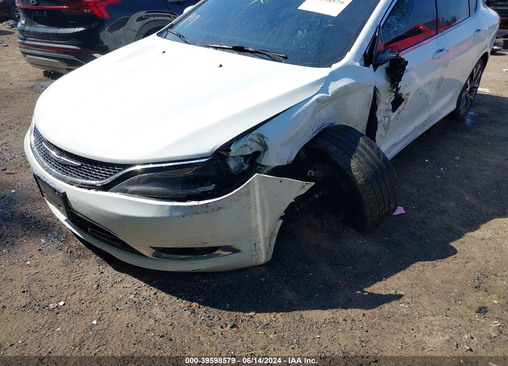 2015 CHRYSLER 200 C VIN: 1C3CCCCG2FN622727