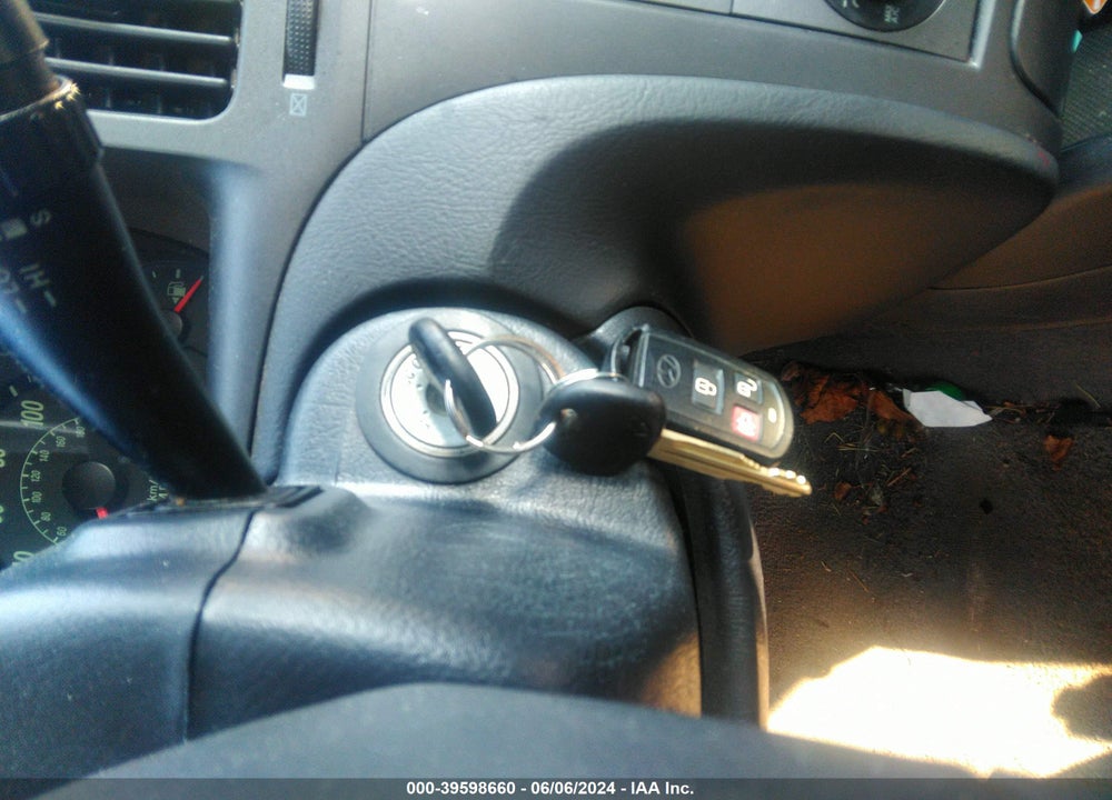 2006 HYUNDAI ELANTRA VIN: KMHDN46D26U228521