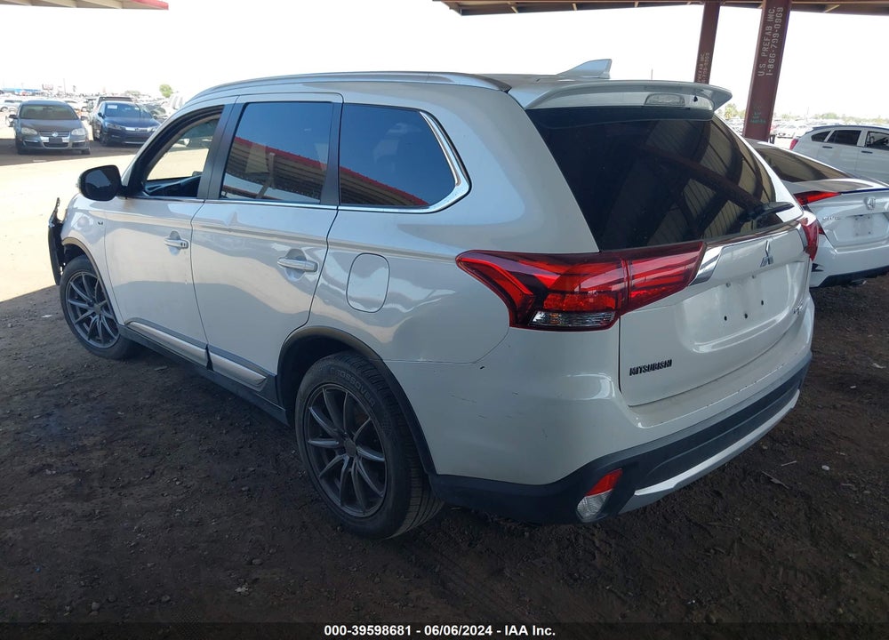 2017 MITSUBISHI OUTLANDER GT VIN: JA4JZ4AX4HZ069823