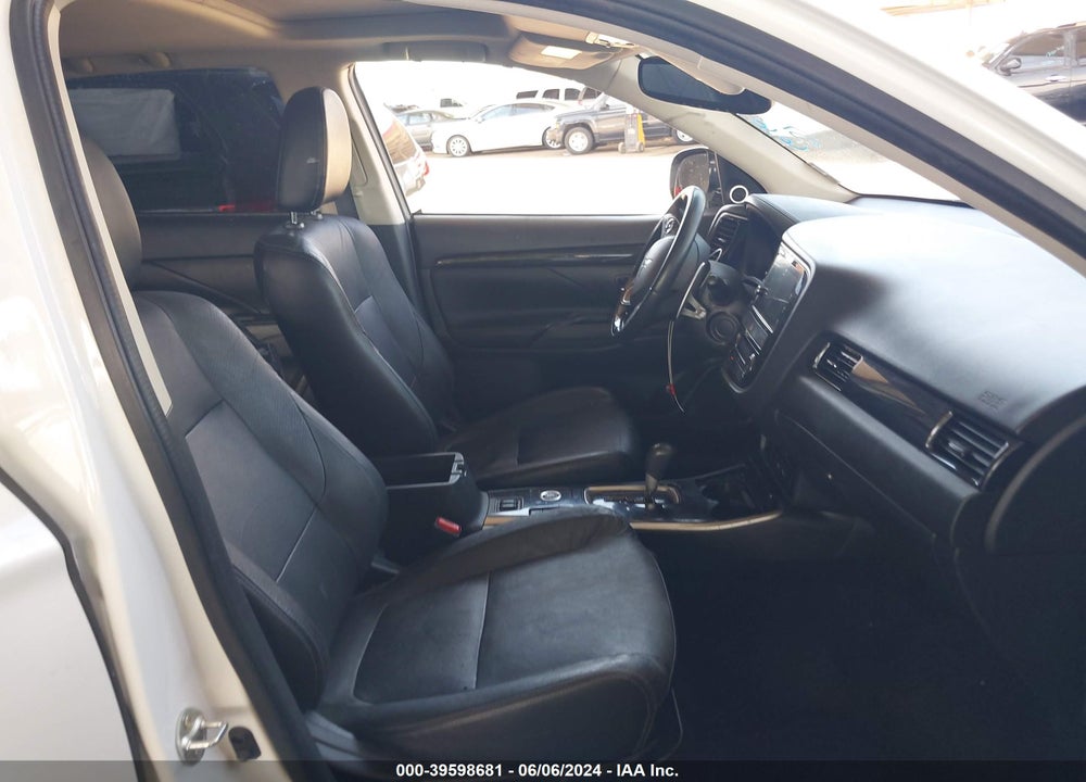 2017 MITSUBISHI OUTLANDER GT VIN: JA4JZ4AX4HZ069823