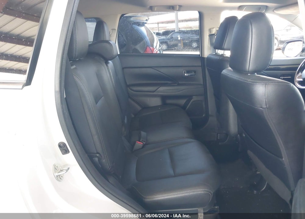 2017 MITSUBISHI OUTLANDER GT VIN: JA4JZ4AX4HZ069823