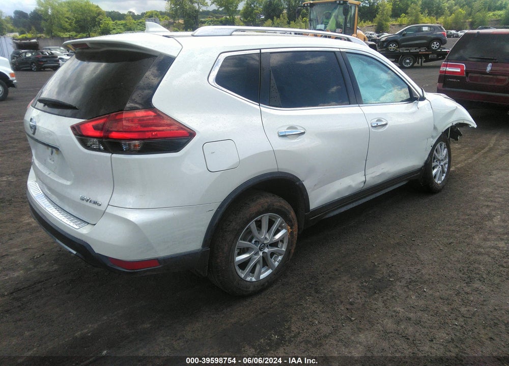2017 NISSAN ROGUE SV VIN: KNMAT2MV0HP572654