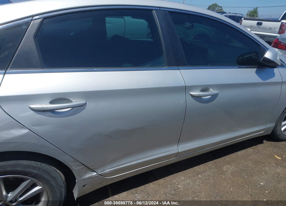 2016 HYUNDAI SONATA SE VIN: 5NPE24AF3GH350326