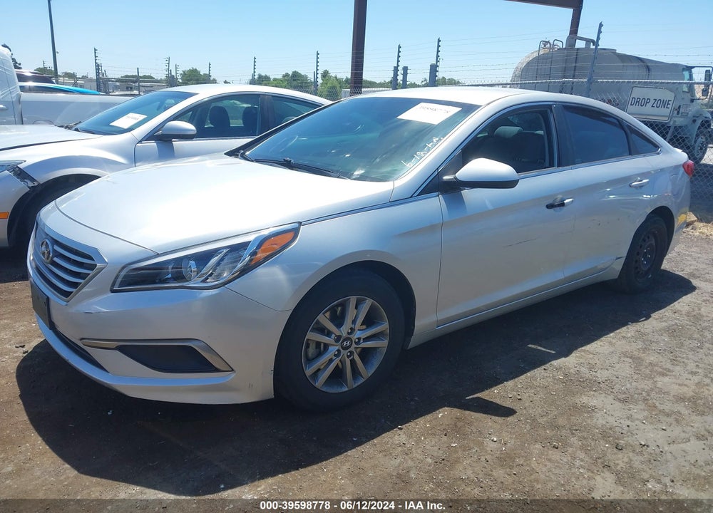 2016 HYUNDAI SONATA SE VIN: 5NPE24AF3GH350326