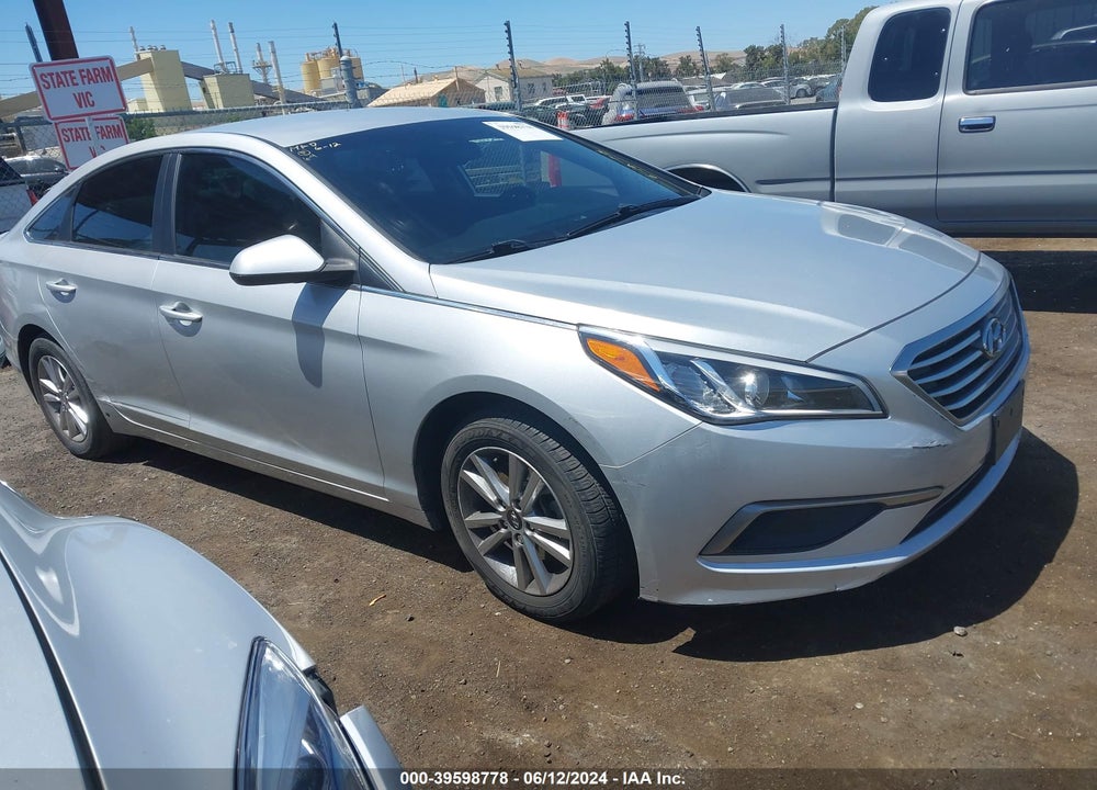2016 HYUNDAI SONATA SE VIN: 5NPE24AF3GH350326