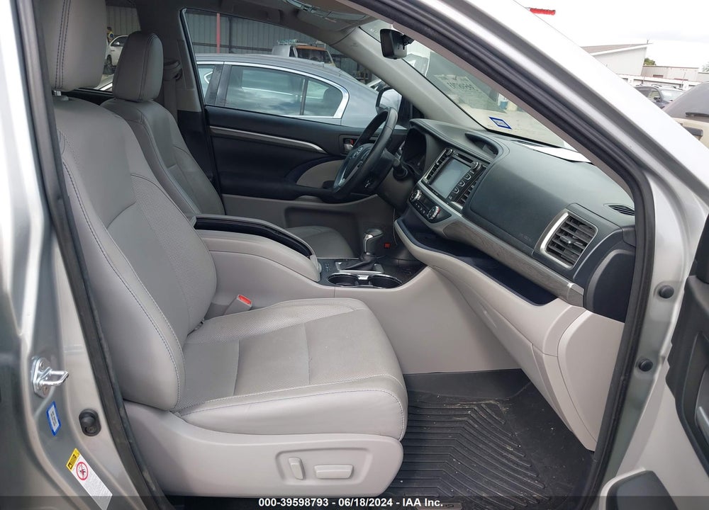 2017 TOYOTA HIGHLANDER LIMITED VIN: 5TDYZRFH6HS197615
