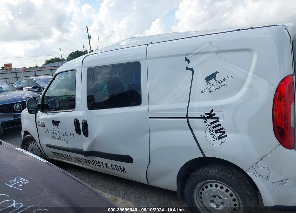 2022 RAM PROMASTER CITY WAGON VIN: ZFBHRFAB6N6X90827