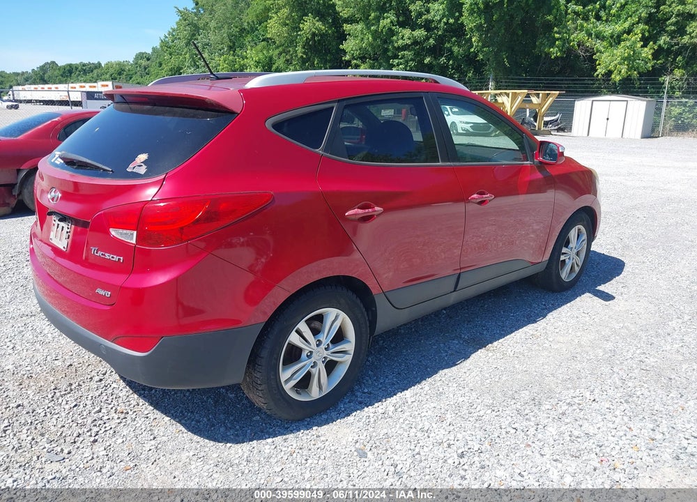 2013 HYUNDAI TUCSON GLS VIN: KM8JUCACXDU600053
