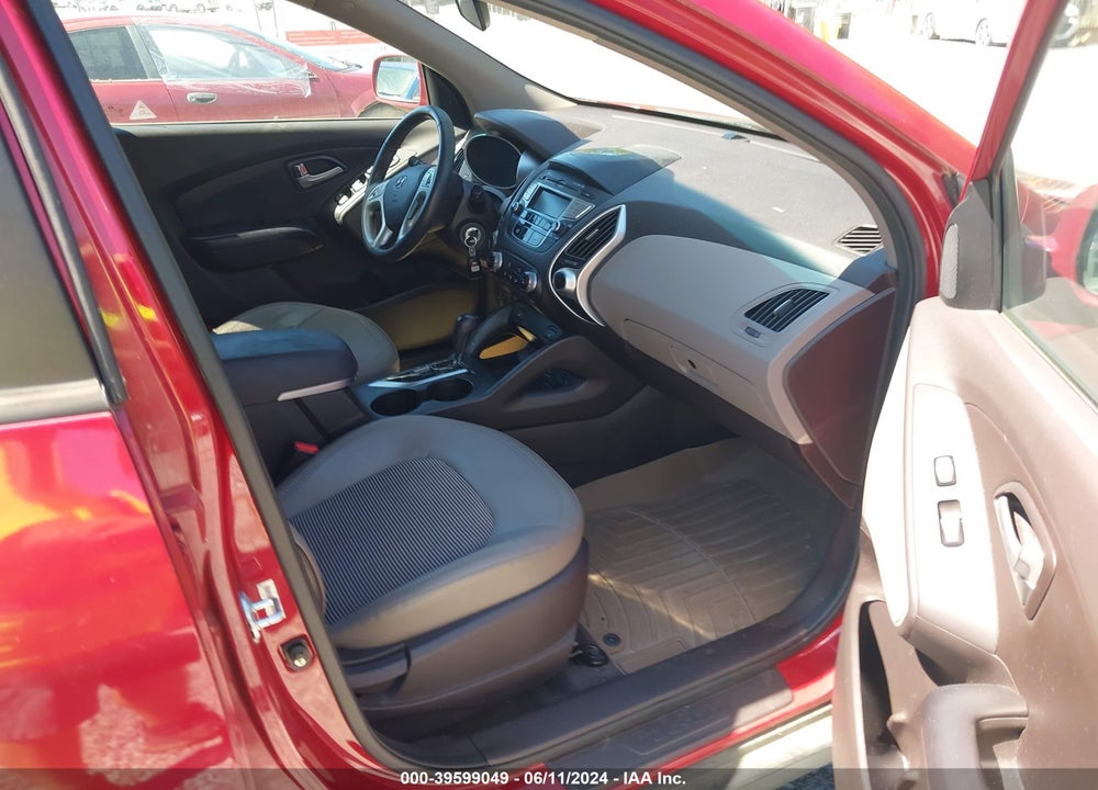 2013 HYUNDAI TUCSON GLS VIN: KM8JUCACXDU600053