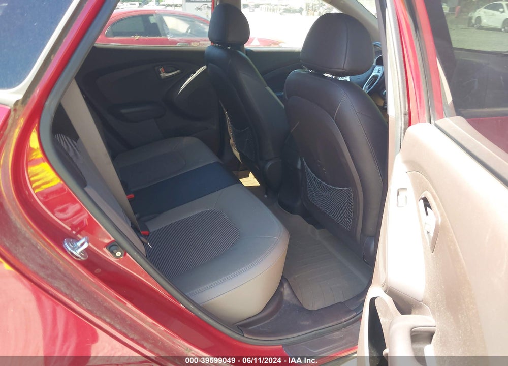 2013 HYUNDAI TUCSON GLS VIN: KM8JUCACXDU600053