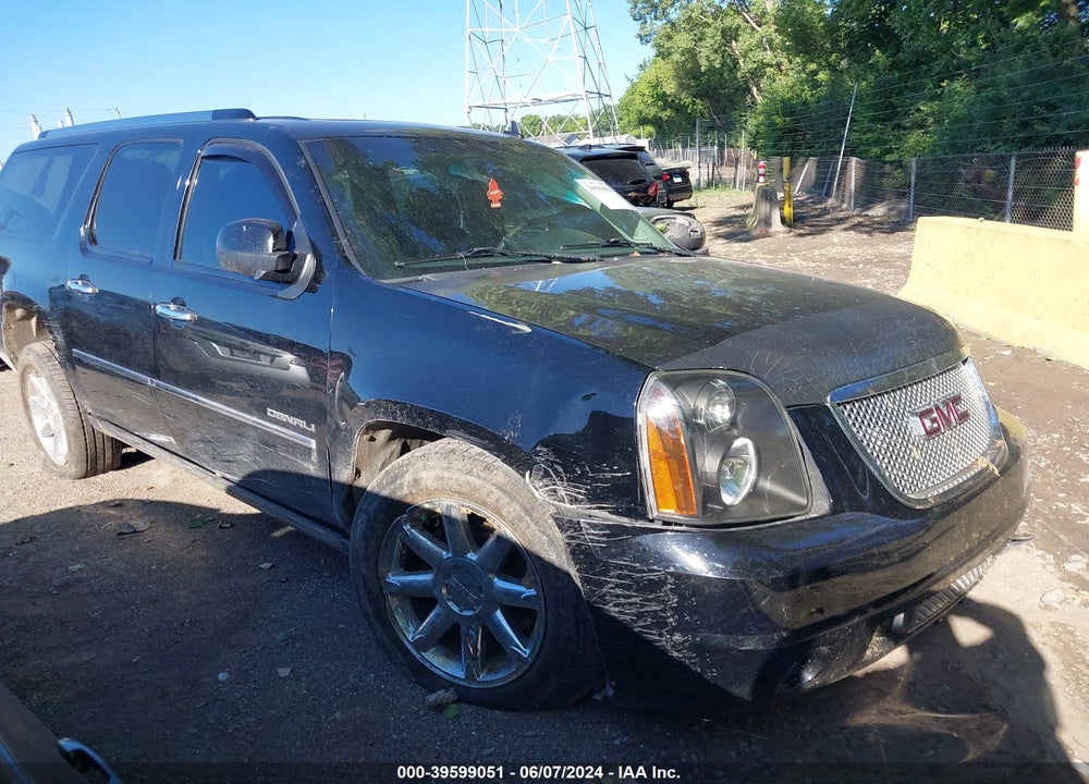 2011 GMC YUKON XL 1500 DENALI VIN: 1GKS2MEF8BR308754