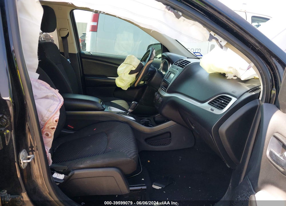 2019 DODGE JOURNEY SE VIN: 3C4PDCBB6KT863961
