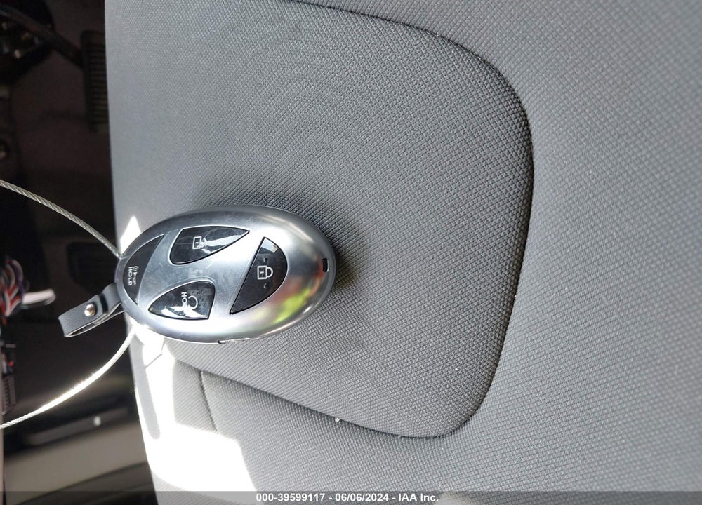 2024 HYUNDAI ELANTRA SEL VIN: KMHLS4DG7RU709516