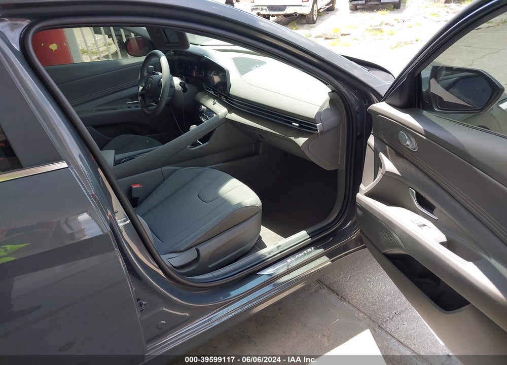 2024 HYUNDAI ELANTRA SEL VIN: KMHLS4DG7RU709516