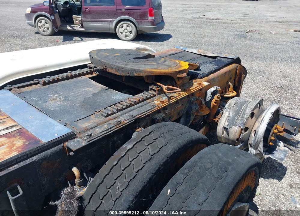 2003 KENWORTH W900 W900 VIN: 1XKWDB9X13J386764