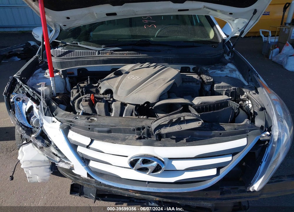 2014 HYUNDAI SONATA GLS VIN: 5NPEB4AC0EH922469