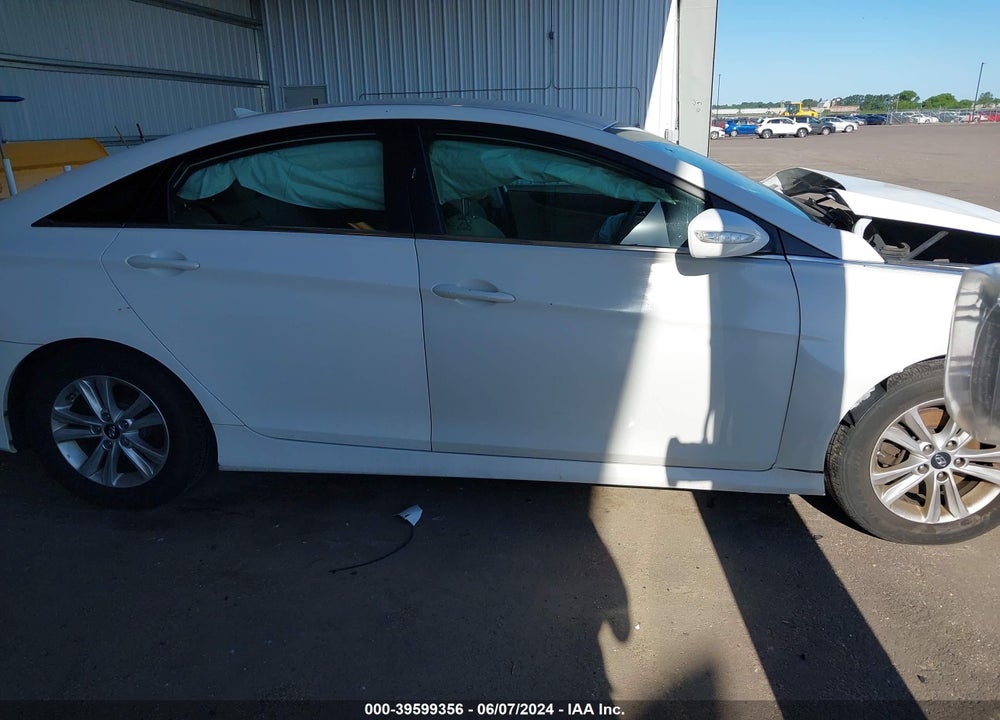 2014 HYUNDAI SONATA GLS VIN: 5NPEB4AC0EH922469