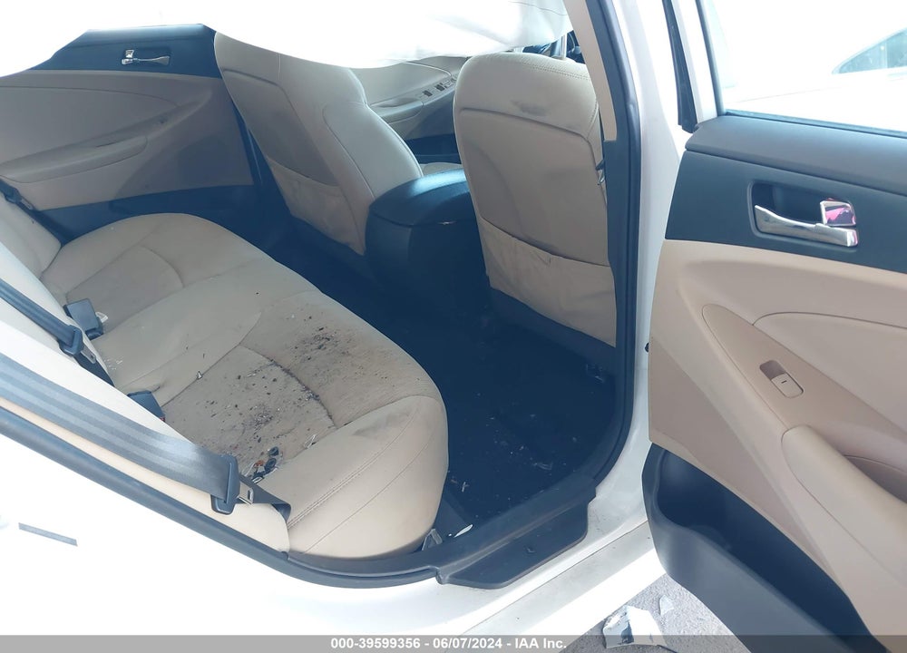 2014 HYUNDAI SONATA GLS VIN: 5NPEB4AC0EH922469