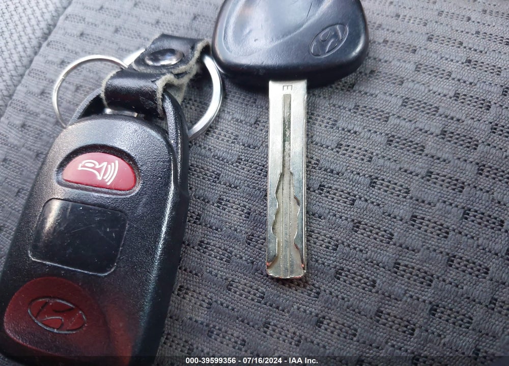 2014 HYUNDAI SONATA GLS VIN: 5NPEB4AC0EH922469
