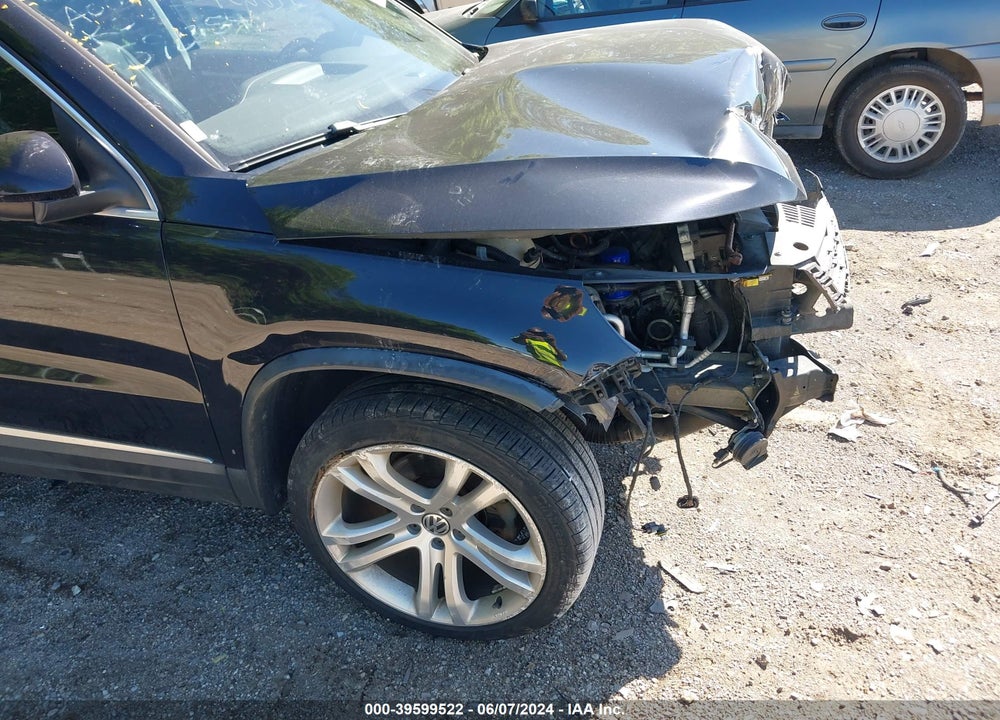 2012 VOLKSWAGEN TIGUAN SEL VIN: WVGBV7AX2CW592254