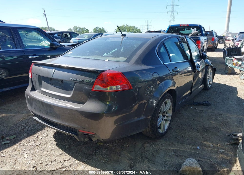 2009 PONTIAC G8 VIN: 6G2ER57789L167995