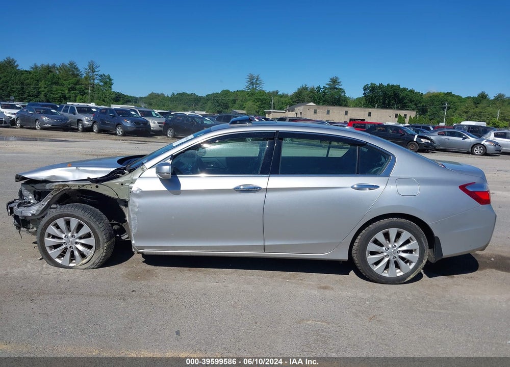 2015 HONDA ACCORD EX-L V-6 VIN: 1HGCR3F81FA000739