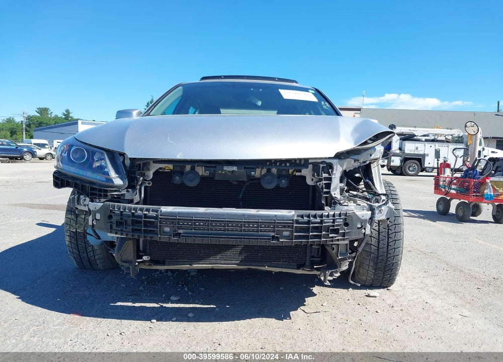 2015 HONDA ACCORD EX-L V-6 VIN: 1HGCR3F81FA000739