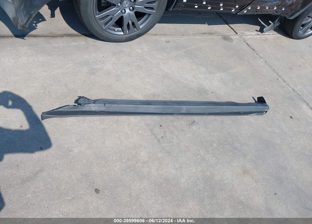 2021 HONDA PASSPORT VIN: 5FNYF7H5XMB002890