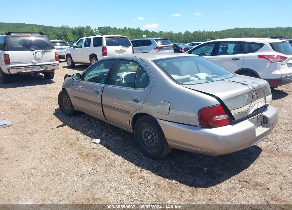 2001 NISSAN ALTIMA GXE VIN: 1N4DL01D91C111257