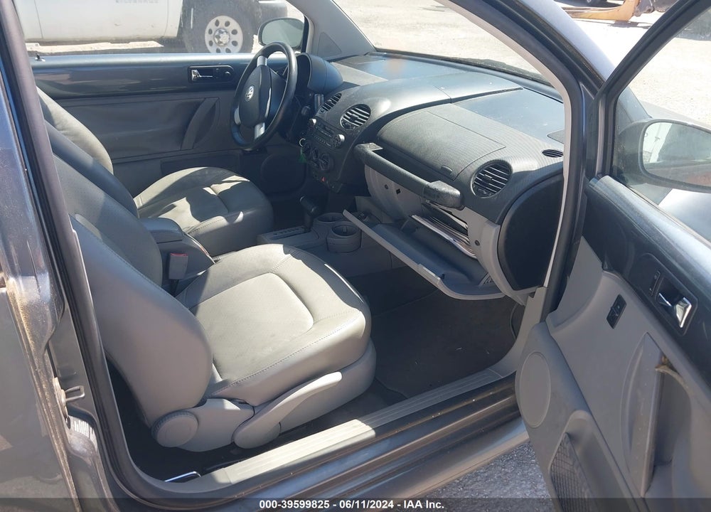 2003 VOLKSWAGEN NEW BEETLE GLS 2.0L VIN: 3VWCK21C93M434461