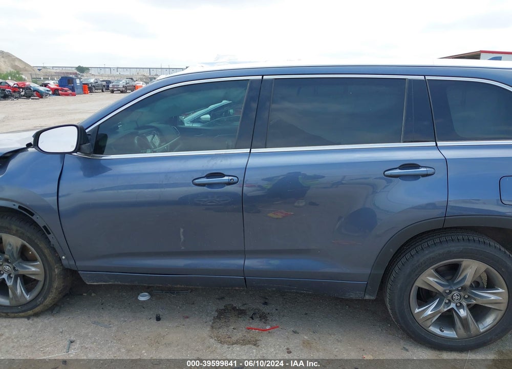 2018 TOYOTA HIGHLANDER LIMITED/PLATINUM VIN: 5TDYZRFH0JS244658