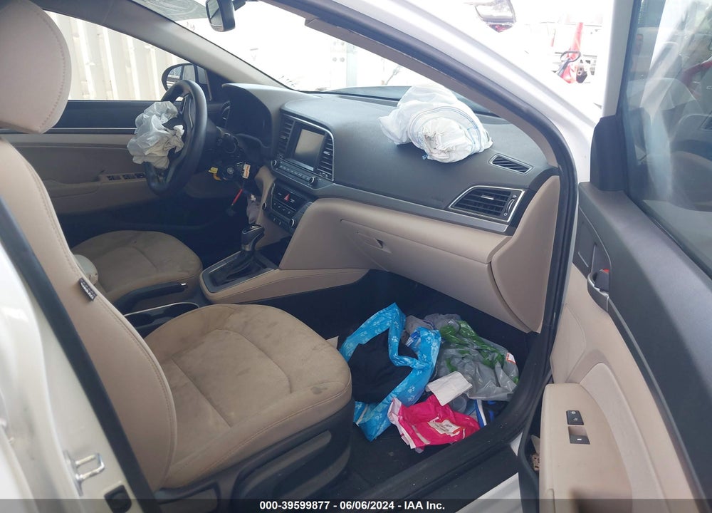 2018 HYUNDAI ELANTRA SEL VIN: 5NPD84LF3JH324162