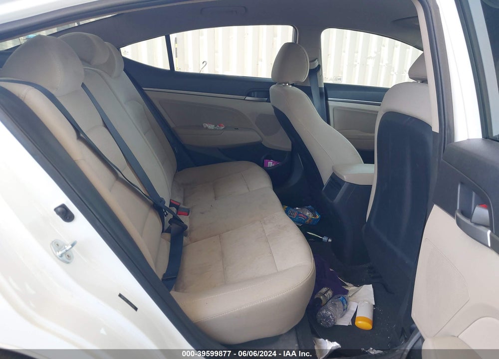 2018 HYUNDAI ELANTRA SEL VIN: 5NPD84LF3JH324162
