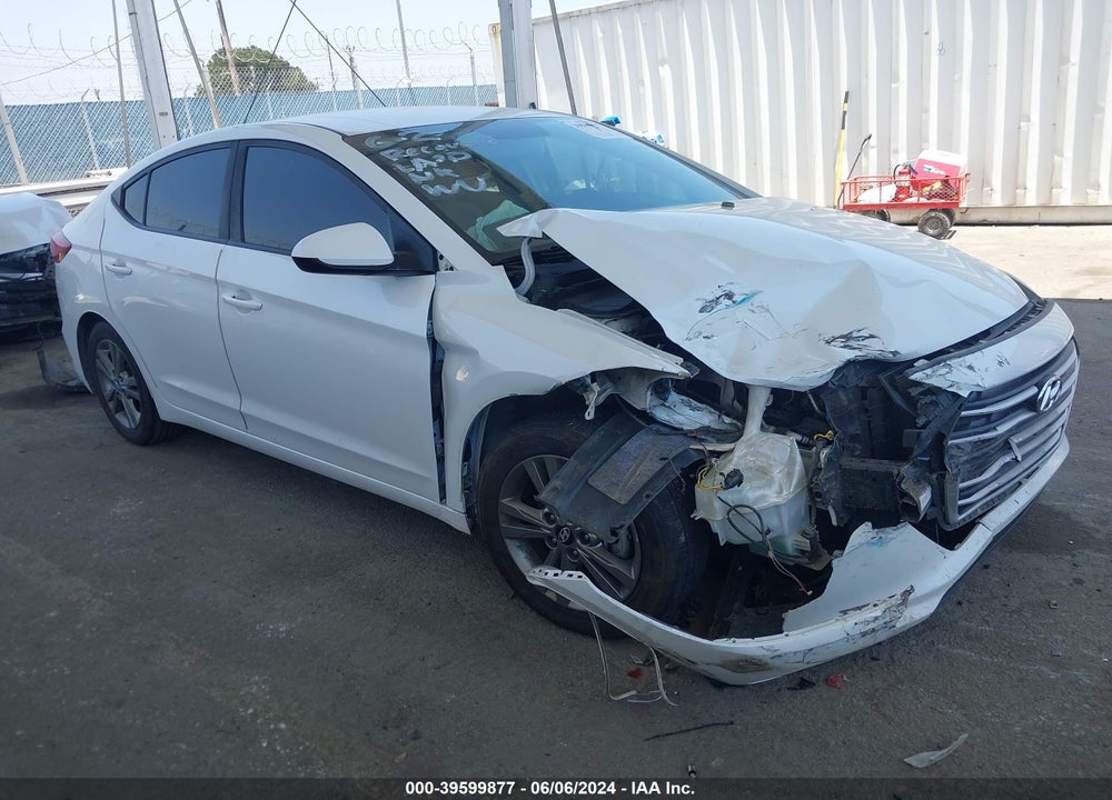 2018 HYUNDAI ELANTRA SEL VIN: 5NPD84LF3JH324162