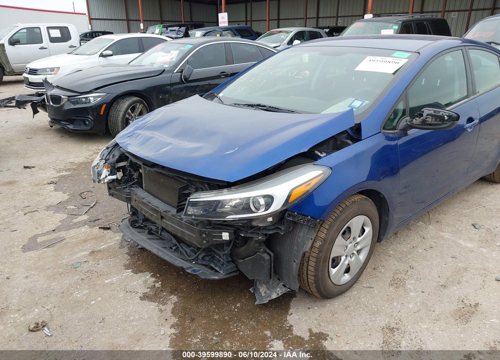 2018 KIA FORTE LX VIN: 3KPFK4A71JE246703