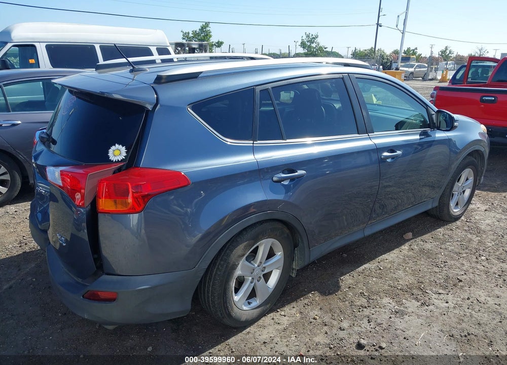 2014 TOYOTA RAV4 XLE VIN: 2T3RFREV6EW189562