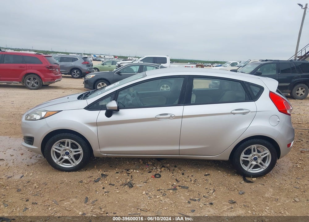 2018 FORD FIESTA SE VIN: 3FADP4EJ4JM109636