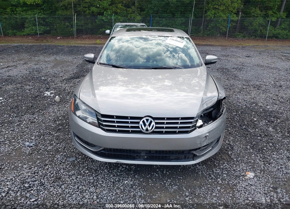 2012 VOLKSWAGEN PASSAT 2.0L TDI SE VIN: 1VWBN7A31CC104461