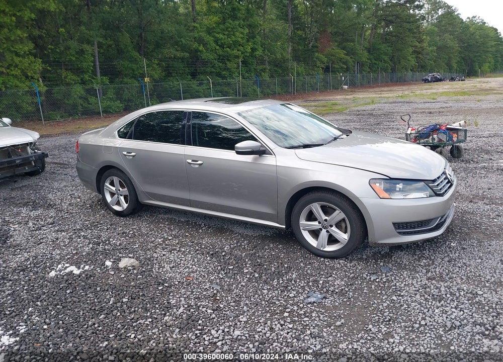 2012 VOLKSWAGEN PASSAT 2.0L TDI SE VIN: 1VWBN7A31CC104461